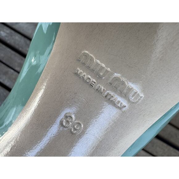 MIU MIU Seafoam Green Patent Leather Peep Toe Platform Pump Heels Size 39 - Picture 7 of 8